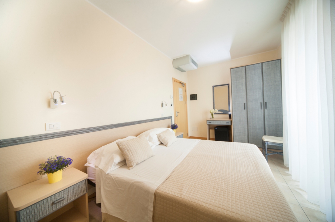 Photos de l'hébergement - Chambre Quadruple | Hotel Ricchi Photos de l'hébergement - Chambre Quadruple | Hotel Ricchi